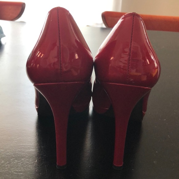 Stuart Weitzman Stiletto Pumps - Picture 4 of 8